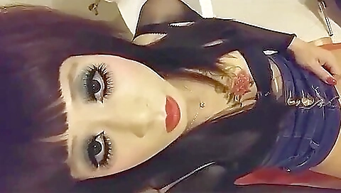 Amateur lanske lingerie fucked by tattooed ladyboy